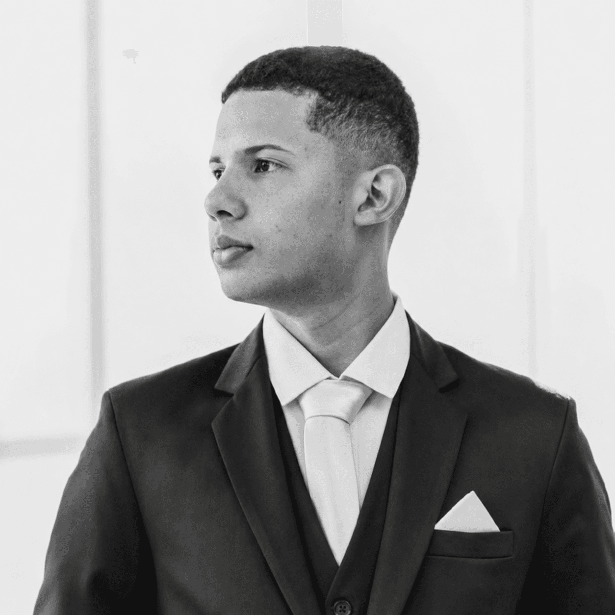 Retrato em preto e branco de Lucas Lourenço